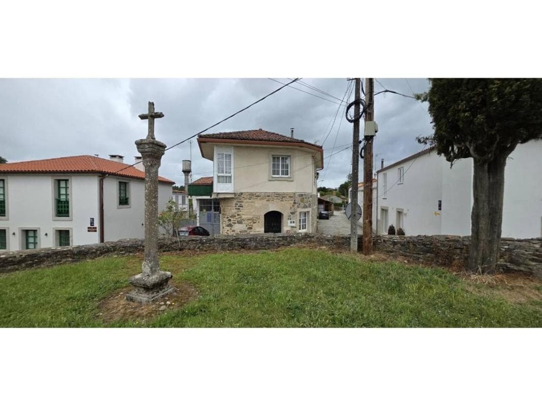Venta de chalet independiente en Calle Furelos, Melide
photo 2
