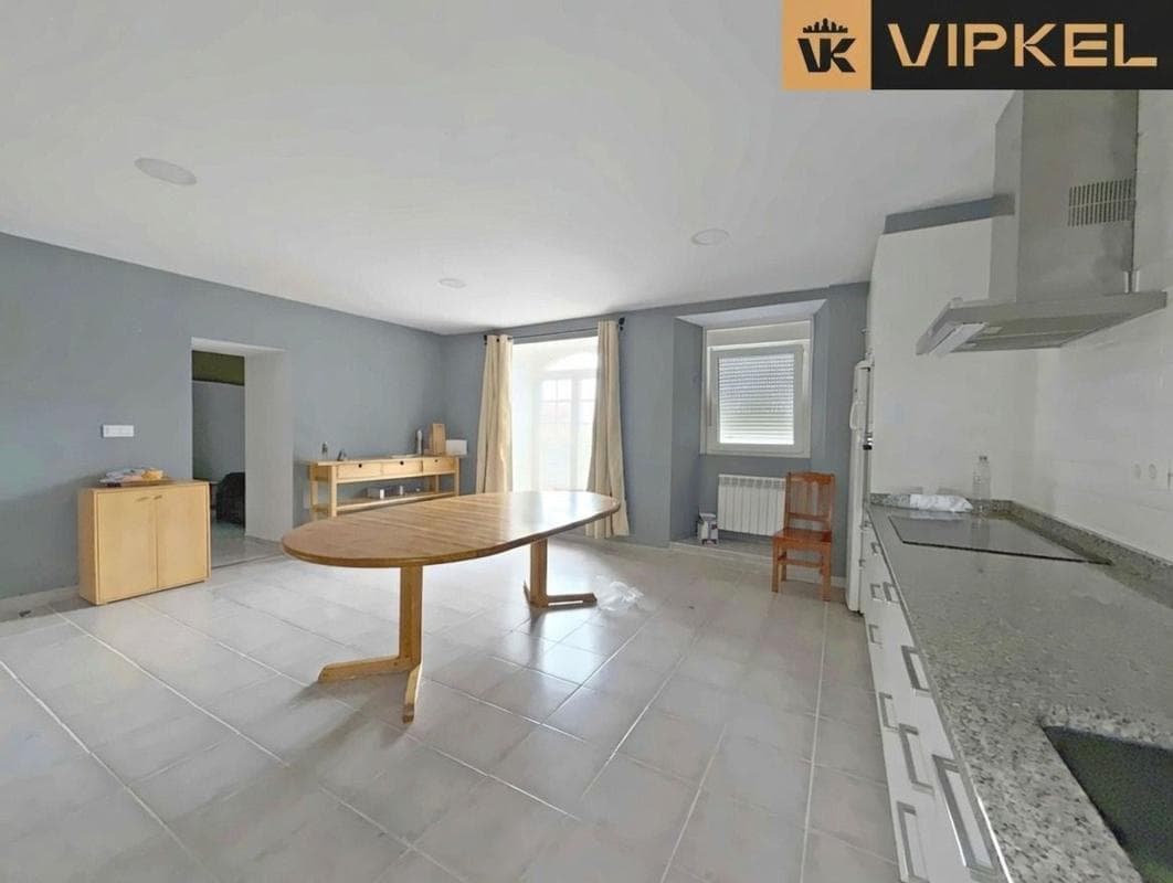 Venta de chalet independiente en Ser, Santa Comba
photo 4