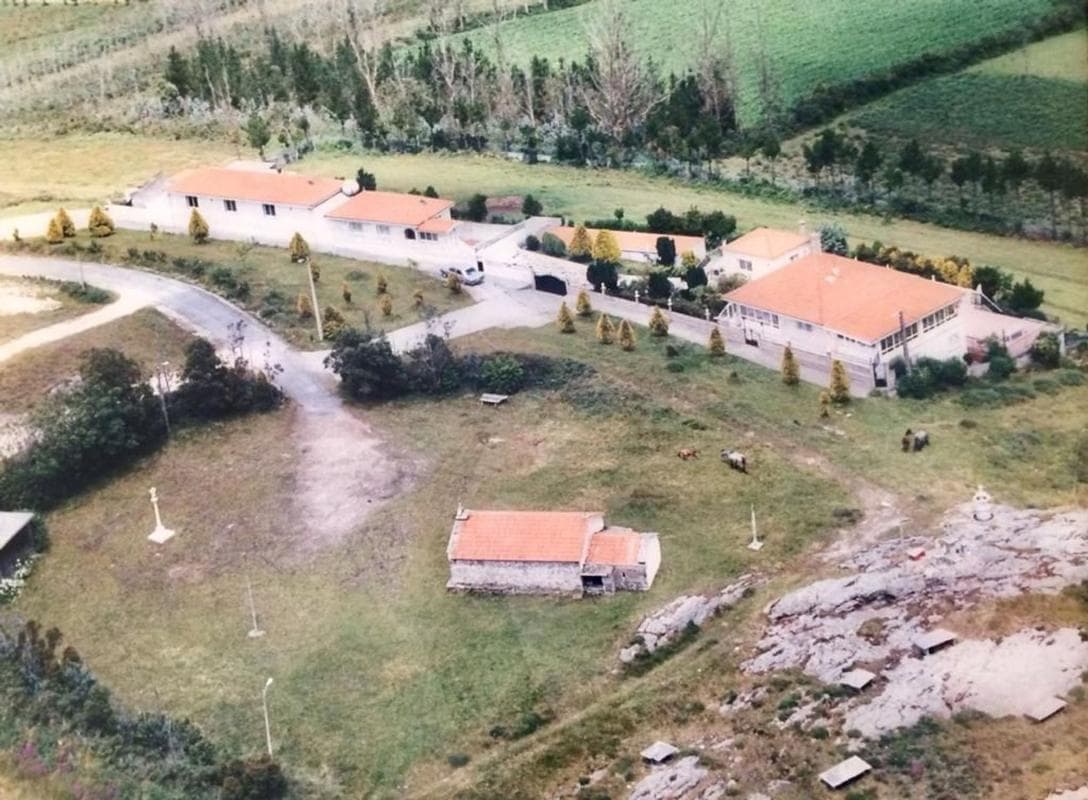 Venta de chalet independiente en O busto s/n, Santa Comba
photo 2