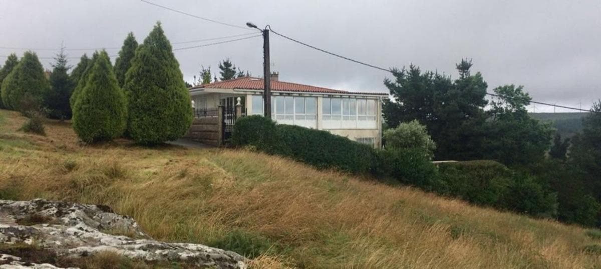 Venta de chalet independiente en O busto s/n, Santa Comba
photo 4