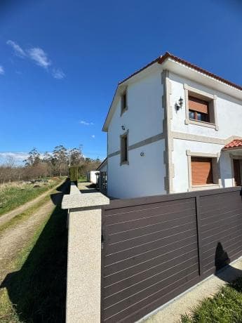 Casa independiente en San Martiño s/n thumbnail 2