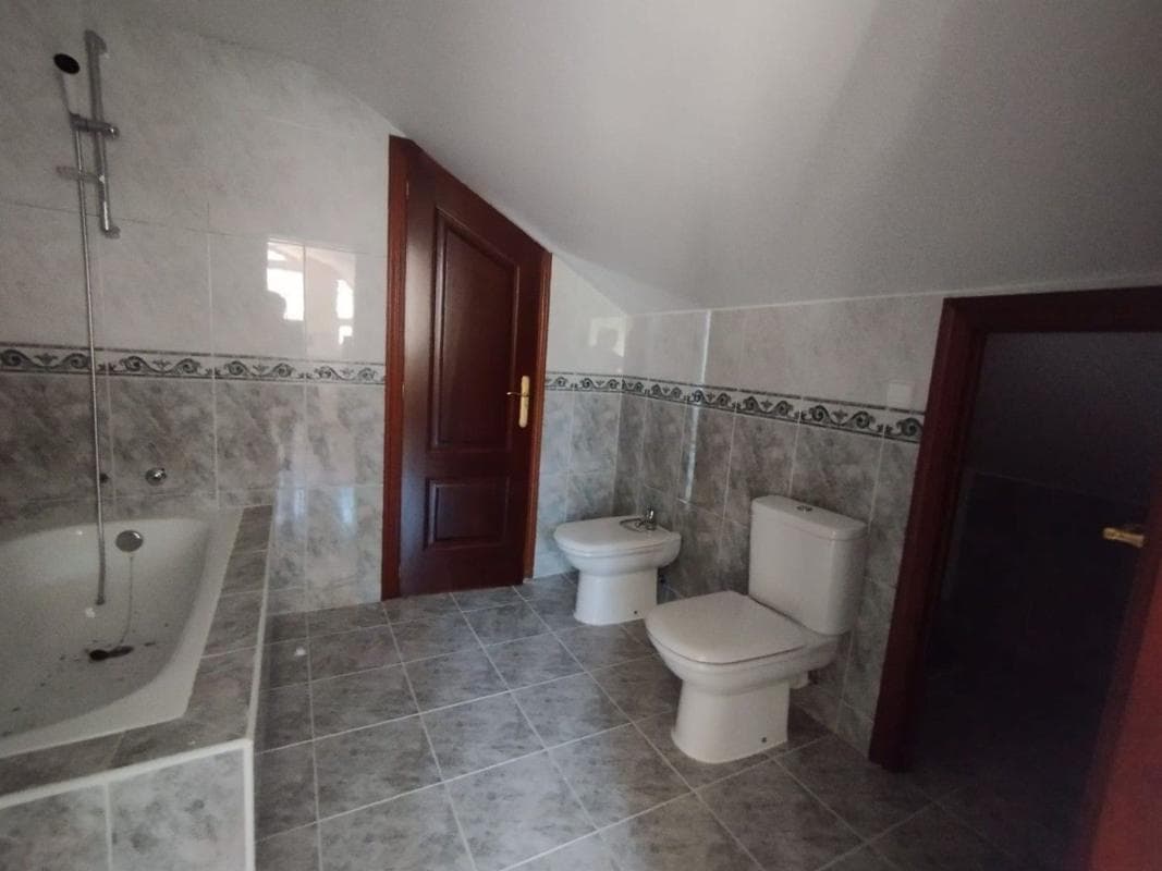 Propiedades en venta y alquiler en España photo 5