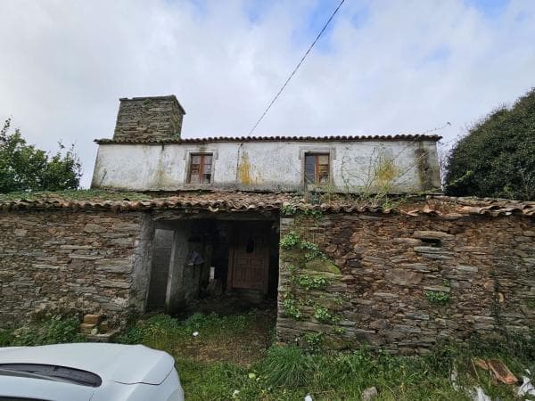 Casa de pueblo photo 2