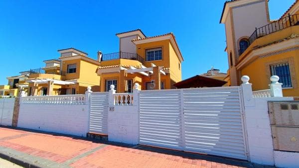 Chalet independiente en venta en Algorfa, Algorfa
thumbnail 1
