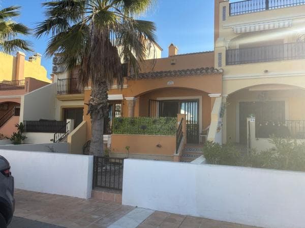 Chalet pareado photo 1