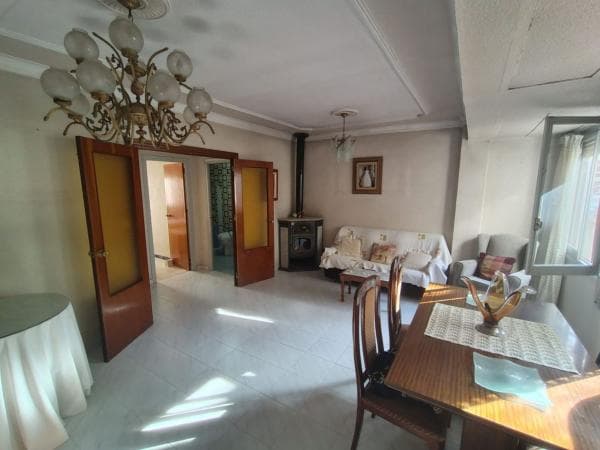Chalet adosado en calle Luis Buñuel thumbnail 2