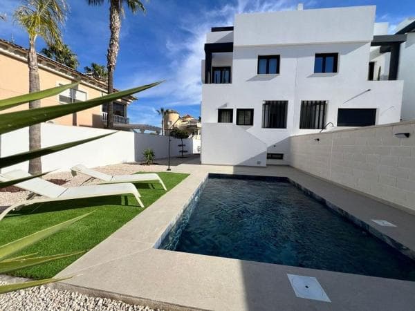 Chalet adosado photo 4