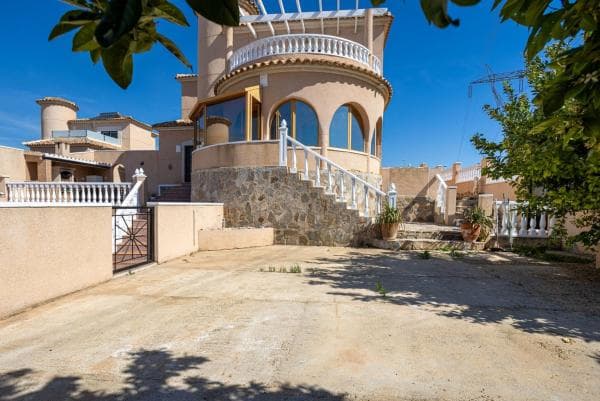 Casa independiente en calle Tenerife thumbnail 1