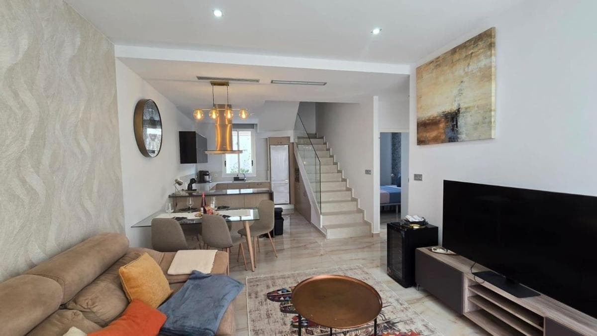 Sale of independent chalet in Calle Cuenca, 10, Benijofar
photo 5