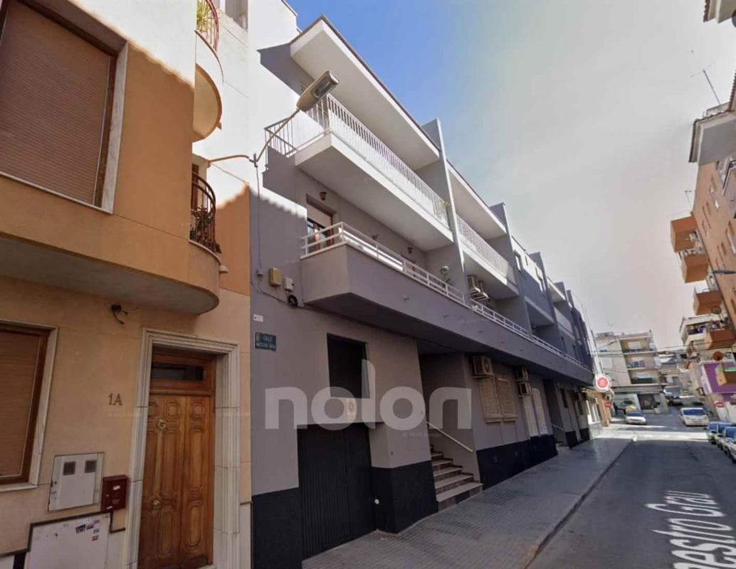 Venta de piso en Calle Maestro Grau, Bigastro
photo 2
