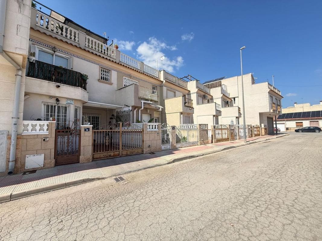 Propiedades en venta y alquiler en España photo 4