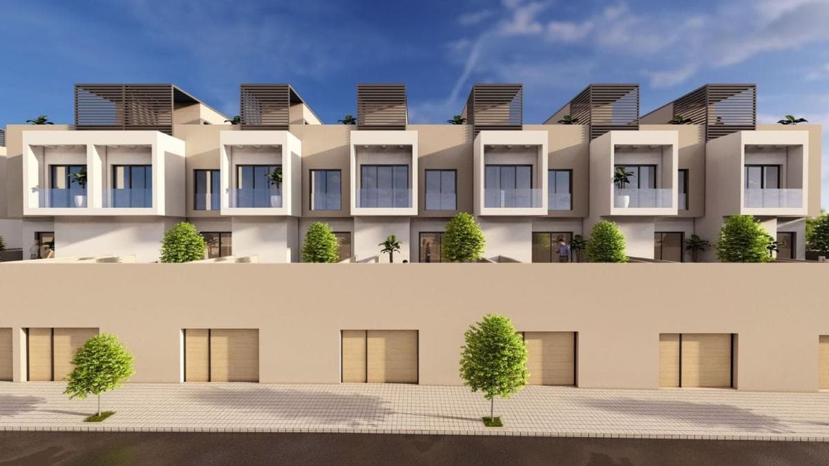 Sale of townhouse in Calle Dr. Gómez del Río, 44 , Málaga photo 4