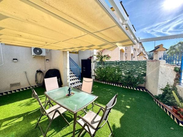 Chalet adosado photo 1
