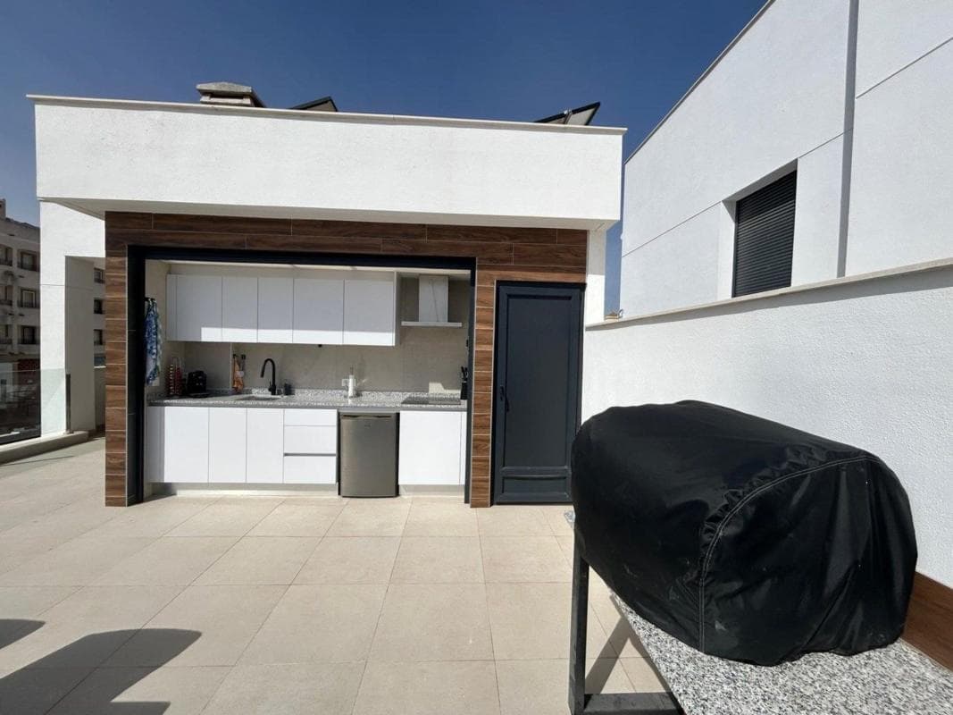 Venta de chalet independiente en Calle Mandarino, Orihuela
photo 3