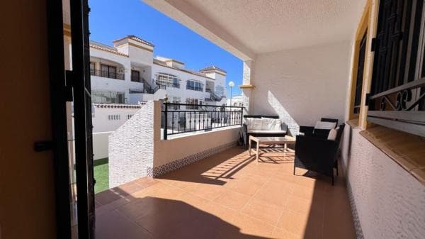 Sale of flat in Calle Albaricoquero, Orihuela
thumbnail 1