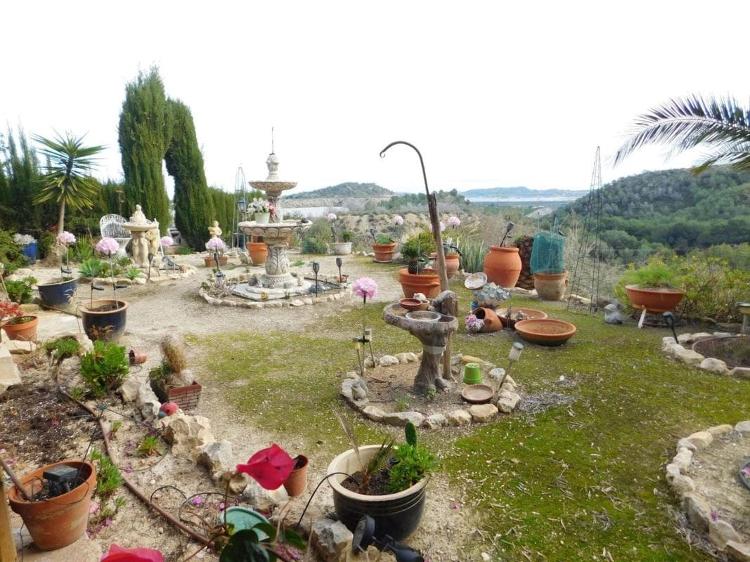 Sale of independent chalet in Desamparados-Hurchillo-Torremendo, Orihuela
photo 5