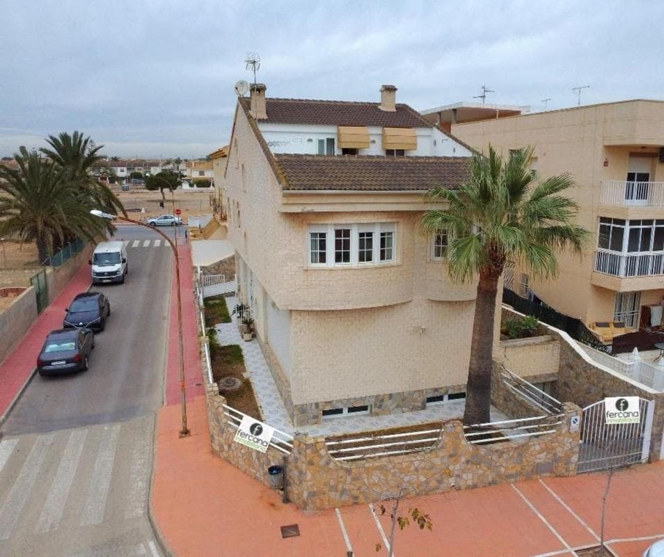 Propiedades en venta y alquiler en España photo 2