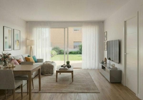 Chalet adosado en calle de Miguel Àngel, 61 thumbnail 1