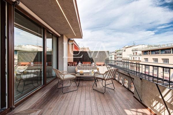 Penthouse for sale at Calle Aragón, Barcelona photo 1