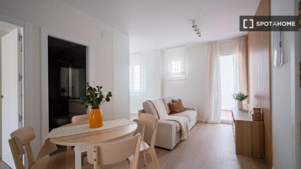 Piso en alquiler en , Madrid thumbnail 2