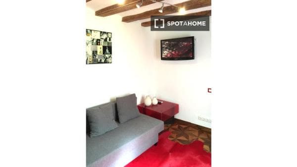 Piso en alquiler en , Barcelona thumbnail 2