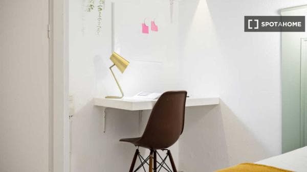 Habitación en piso compartido en alquiler, Justicia, Madrid thumbnail 1