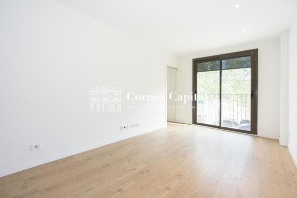 Venta de piso en Calle Bac de Roda, 81, Barcelona
thumbnail 2