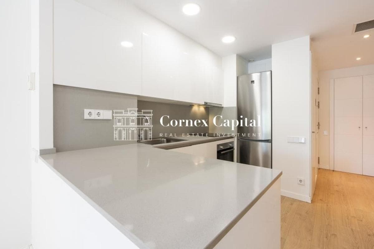 Продажа квартиры на Calle Bac de Roda, 81, Барселона
photo 5