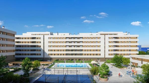 Venta de piso en Via Apia s/n, Sevilla
thumbnail 1