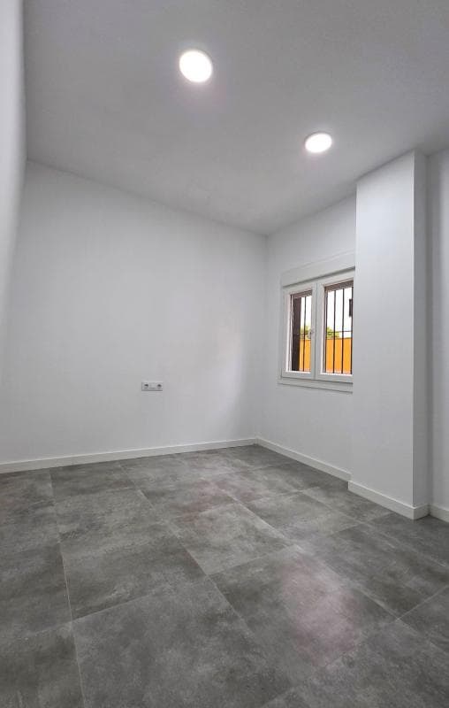 Продажа квартиры на Calle Melchor Gallegos, 1, Севилья
photo 5