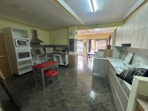 Local en Crevillente photo 2