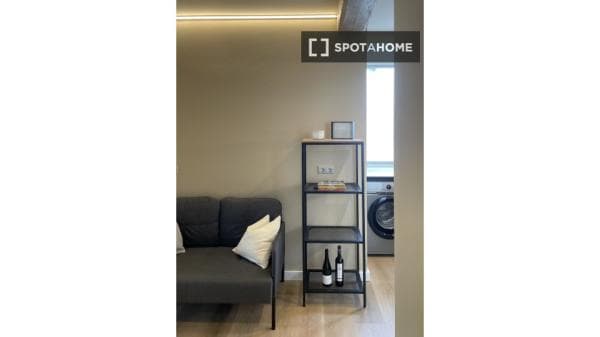 Piso en alquiler en C/ d'Archena , València thumbnail 2