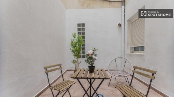 Piso en alquiler en C/ de Sant Josep de Pignatelli , València thumbnail 1