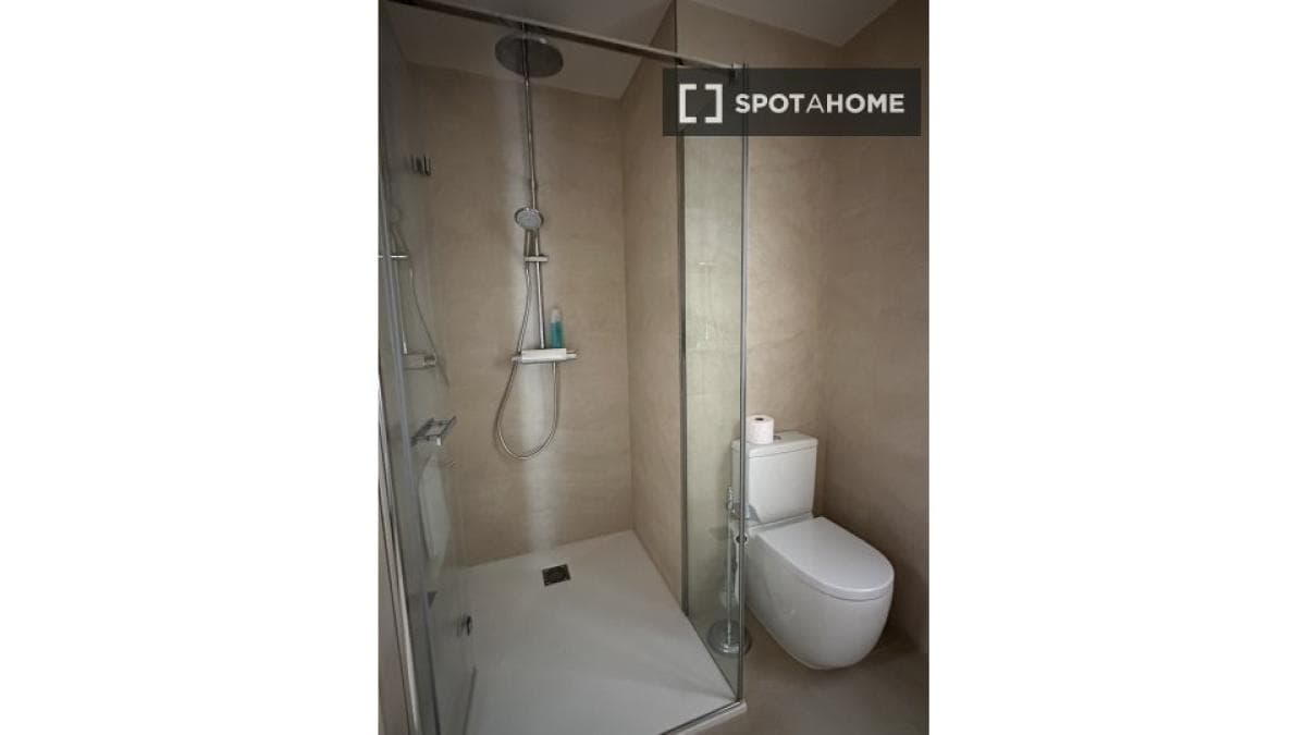 Propiedades en venta y alquiler en España photo 2