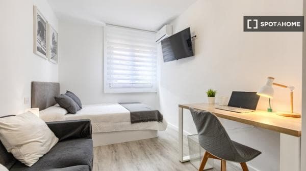 Habitación en piso compartido en Getafe thumbnail 2