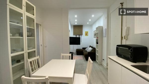 Piso en alquiler en , Madrid photo 1