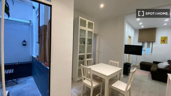 Piso en alquiler en , Madrid thumbnail 1