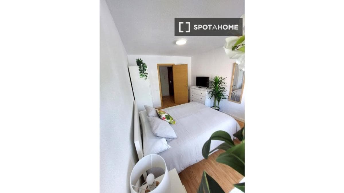 Propiedades en venta y alquiler en España photo 3