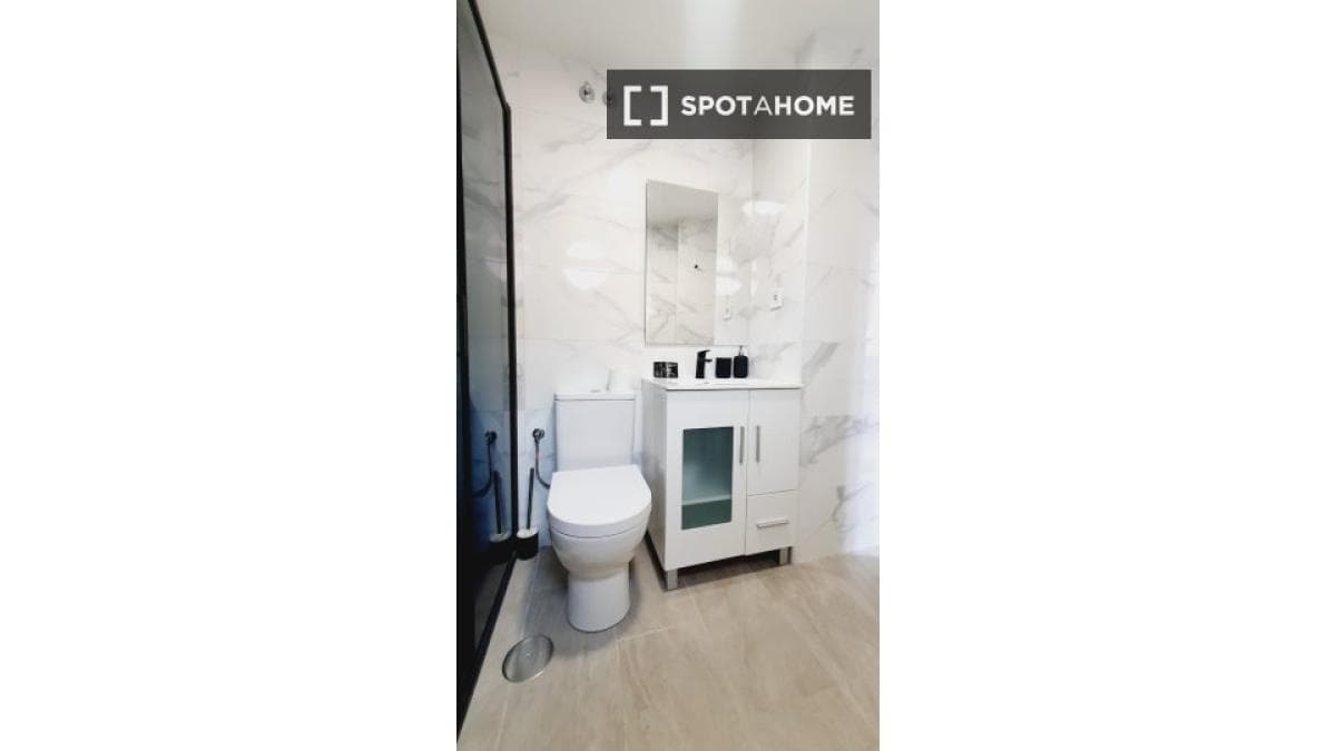 Properties for sale and rent in Spain photo 5