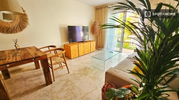 Piso en alquiler en Avenida la Arenita , santa_cruz_de_tenerife thumbnail 1