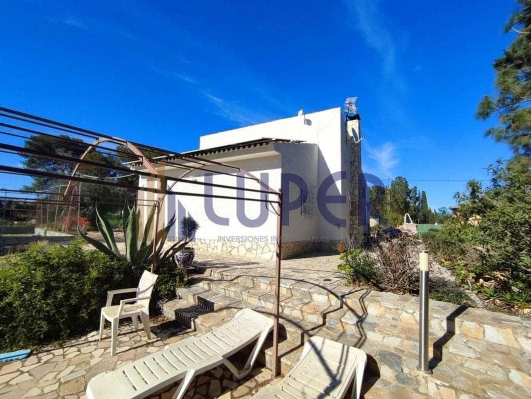 Propiedades en venta y alquiler en España photo 2