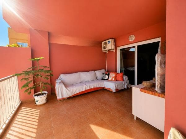 Venta de piso en Piso en Calle Maria de las Mercedes, Los Pacos, Fuengirola, Fuengirola
thumbnail 2