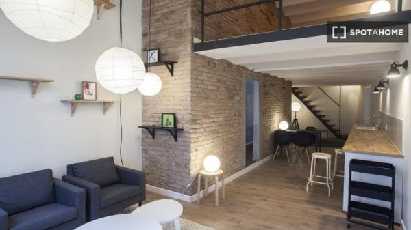 Apartment for rent in Carrer de Zamora , Barcelona thumbnail 1