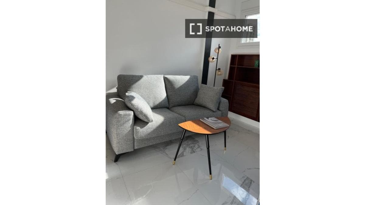 Propiedades en venta y alquiler en España photo 5