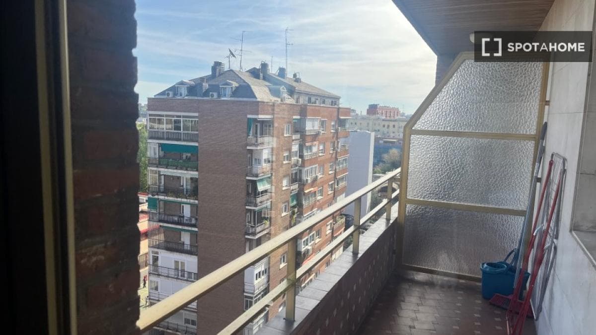 Properties for sale and rent in Spain photo 3