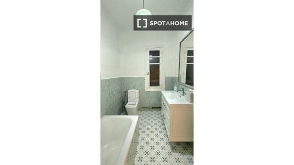 Piso en alquiler en C. de Tafalla , pamplona thumbnail 2