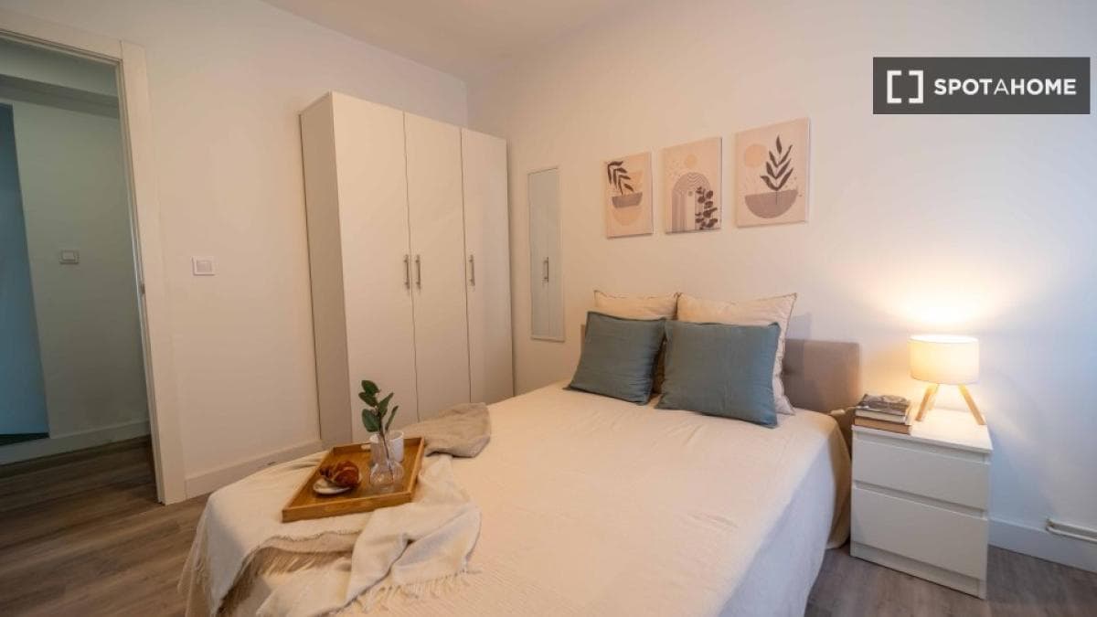 Propiedades en venta y alquiler en España photo 2