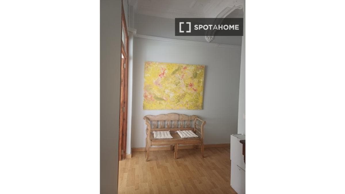 Propiedades en venta y alquiler en España photo 5