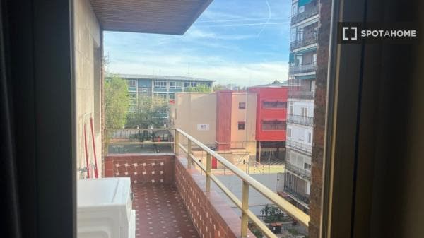 Piso en alquiler en Avenida de Alberto Alcocer , Madrid thumbnail 2