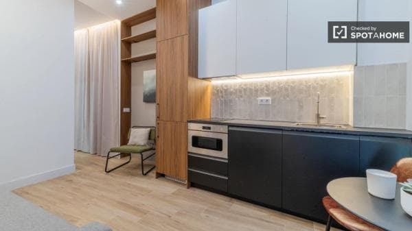 Piso en alquiler en , Madrid photo 1